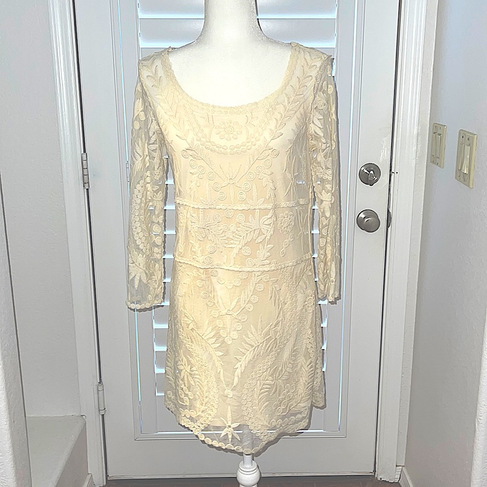 Express Ivory Mini-Dress with Lace Detail with Ivory Shell MEDIUM